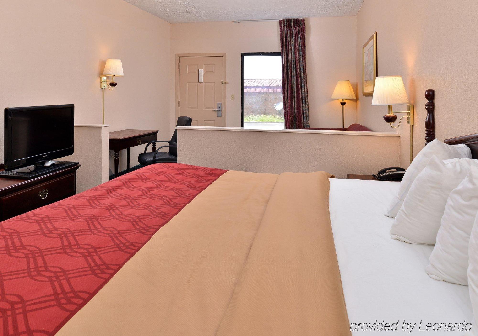Econo Lodge Canton I-55 Exterior photo