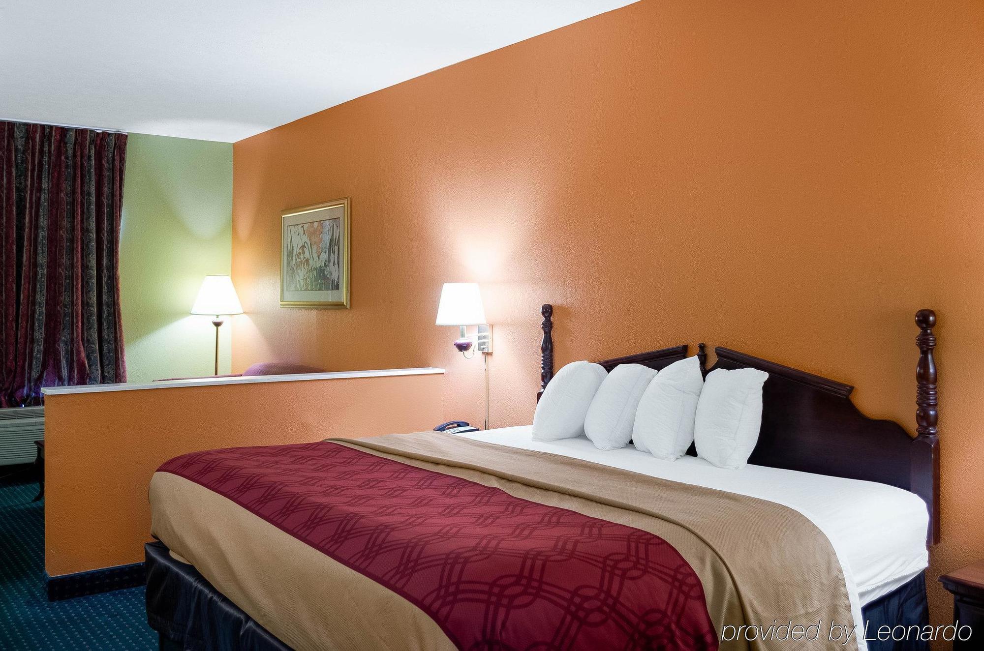 Econo Lodge Canton I-55 Exterior photo